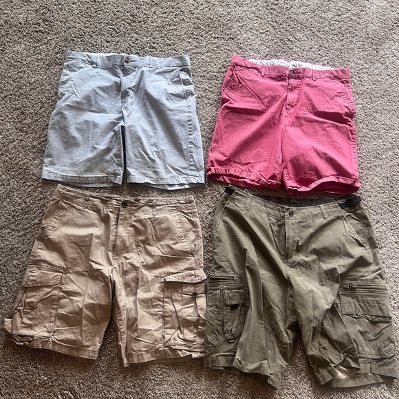 4 pair of Men’s 38 shorts - Picture 1 of 3